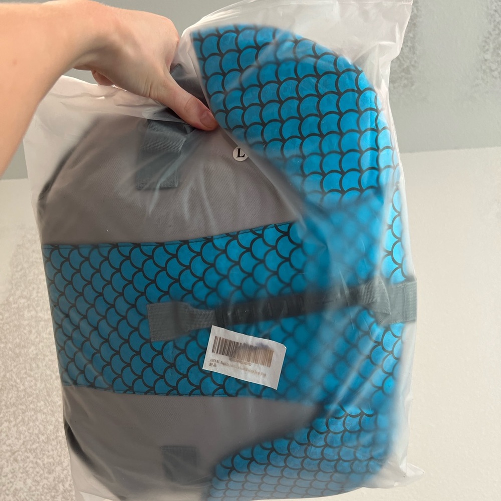 NEW Dog Costume Life Vest - Picture 2 of 4